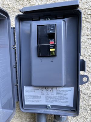 Reliable Gas and Electric Logo