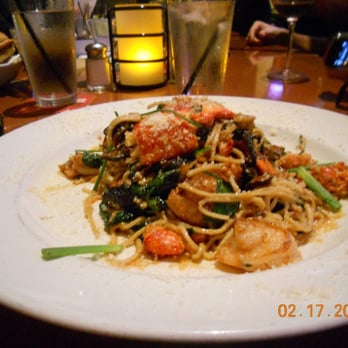 Yard House - Lobster Garlic noodles - Bars Near Me - San Antonio, Texas Yard House - Lobster Garlic noodles - Bars Near Me - San Antonio, Texas