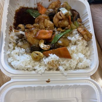 Teri Gao Asian Cafe - 27 Cashew Chicken. - Shaved Ice Near Me - Provo, Utah Teri Gao Asian Cafe - 27 Cashew Chicken. - Shaved Ice Near Me - Provo, Utah