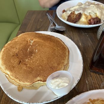 Red Oak Cafe - Sweet cream pancakes! - Breakfast & Brunch Near Me - Alvin, Texas