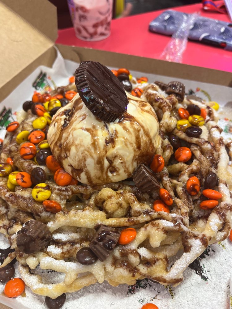 THE PIŃA LOCA FRUTERIA 2331 Lakeland Dr, Dallas, Texas Mexican