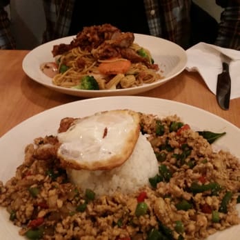 Jojo's Thai Kitchen - The crispy duck lo mein is the best. It should be illegal it's so good. - Thai Near Me - Scarborough, Maine
