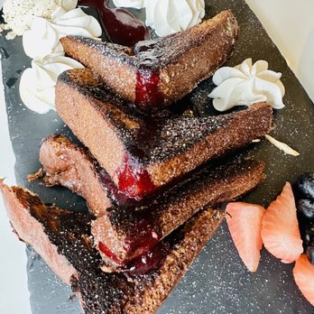 Sugar Tree Cafe - Deep Fried Cinnamon Toast - Cafes Near Me - Nutley, New Jersey