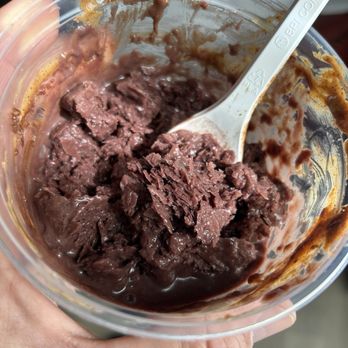 Kiki's Health Cafe - Around ~6oz. of açaí blend for a $14 bowl - Acai Bowls Near Me - Evergreen, Colorado