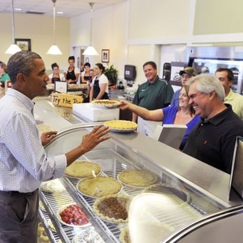 Binghams - Obama buying pie at binghams, 8.23.13. - Seafood Near Me - Kingsley, Pennsylvania