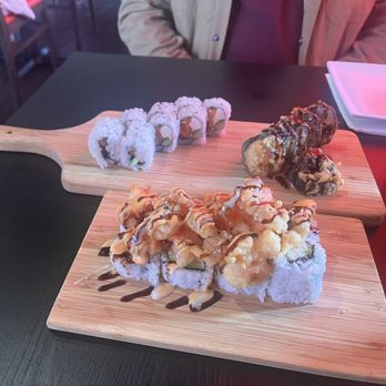 Sushi Love - Sushi Bars Near Me - Avondale, Arizona Sushi Love - Sushi Bars Near Me - Avondale, Arizona