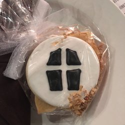 Ollie Cakes Bakery - Custom Iced Sugar Cookies