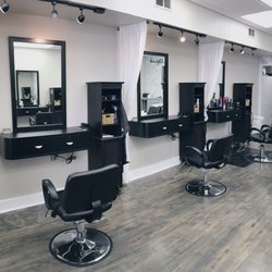Custom Style Salon - Relaxing Atmosphere