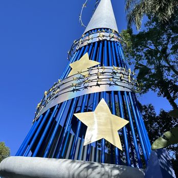 Disneyland Hotel - Hotels Near Me - Anaheim, California Disneyland Hotel - Hotels Near Me - Anaheim, California