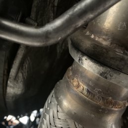 Exhaust pipe that has a leak in it