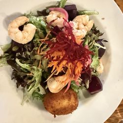 Ashburnham Ale House - Beet salad with shrimp