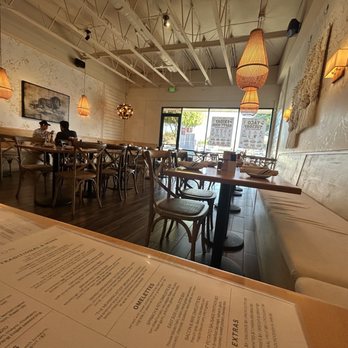 The Little Lion - Inside - Breakfast & Brunch Near Me - Ventura, California The Little Lion - Inside - Breakfast & Brunch Near Me - Ventura, California