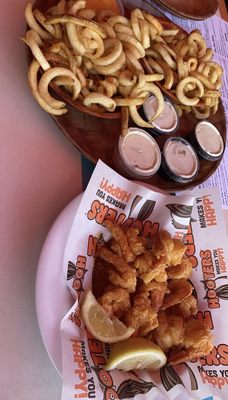 Hooters by null
