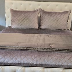 Linen Boutique - Supporting photos review of discoloration and fading Lili Alessandra bedding.