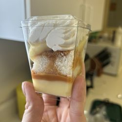 Milanes Mobile - Banana and cream dolce de leche dessert cups