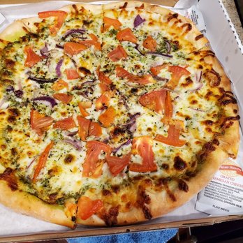 Red Sea Market - Pizza is tasty good, presto sauce, delicious and the crust is crunchy and medium thin just the way I want it  yummy yes! - Grocery Near Me - San Francisco, California