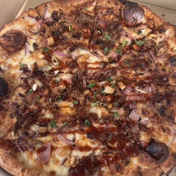 Long-Bell Pizza - LG Smokehouse BBQ - Pizza Near Me - Lees Summit, Missouri
