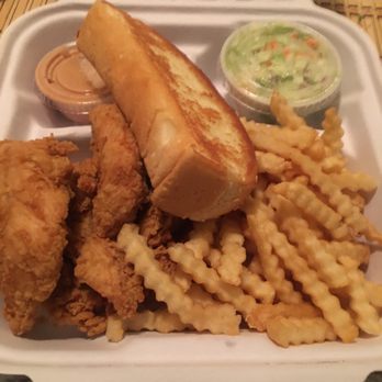 Raising Cane's Chicken Fingers - Box Combo - Fast Food Near Me - Pico Rivera, California