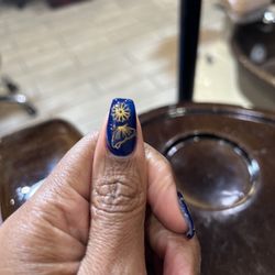 Bellachio Studio Salon - Nails  by Lynn. Shellac nails