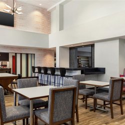 Hampton Inn and Suites by Hilton Oroville - Breakfast Area