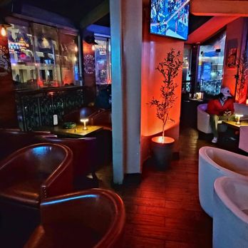 State Social House - State Social House - Cigar Lounge Interior - American Near Me - West Hollywood, California State Social House - State Social House - Cigar Lounge Interior - American Near Me - West Hollywood, California