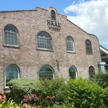 Haak Vineyards & Winery - Haak Winery - Wineries Near Me - Santa Fe, Texas Haak Vineyards & Winery - Haak Winery - Wineries Near Me - Santa Fe, Texas
