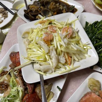 Lee Wing Wah Restaurant - Part of set dinner for 10 - shrimp, squid, and chives. - Chinese Near Me - Chicago, Illinois Lee Wing Wah Restaurant - Part of set dinner for 10 - shrimp, squid, and chives. - Chinese Near Me - Chicago, Illinois