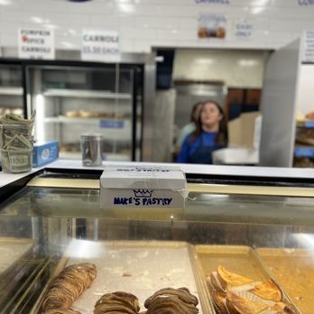 Mike's Pastry - Bakeries Near Me - Boston, Massachusetts Mike's Pastry - Bakeries Near Me - Boston, Massachusetts