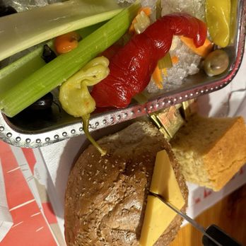 Sammys Fish Box - Bread and pickled vegetables - Seafood Near Me - Bronx, New York