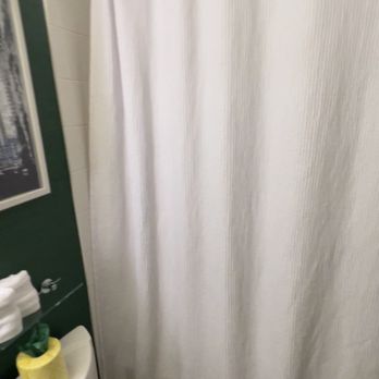 Staypineapple, An Iconic Hotel, The Loop - Bathroom - Hotels Near Me - Chicago, Illinois Staypineapple, An Iconic Hotel, The Loop - Bathroom - Hotels Near Me - Chicago, Illinois