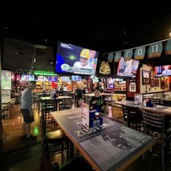 Half Court Sports Bar & Taproom - Nice and roomy! Loads of TVs and lots of tables.