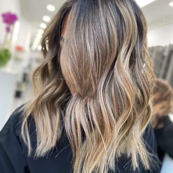 Davida Salon - Hair Extensions Near Me - New York, New York