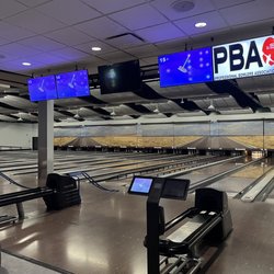 Beltline Lanes and Gaming - 16 Lanes
