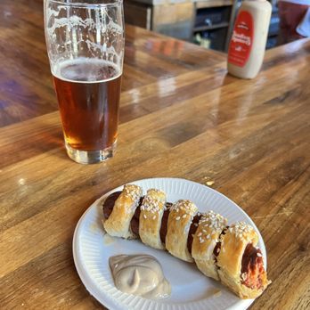 Enterprise Brewing - Yummy Rize up sausage roll - Breweries Near Me - San Francisco, California