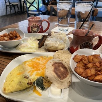 Another Broken Egg Cafe - Savory Biscuit & Gravy and The Supreme Omelette. Flavors were on point. - American Near Me - Gilbert, Arizona