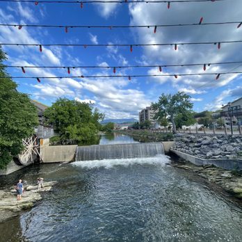 Old Mill Restaurant - Bridge - American Near Me - Pigeon Forge, Tennessee