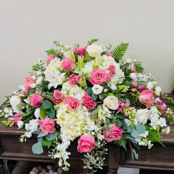 Azle Florist - Elegant blooms to honor a beautiful life.