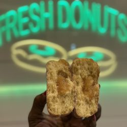 Dude's Donuts - Apple Filled