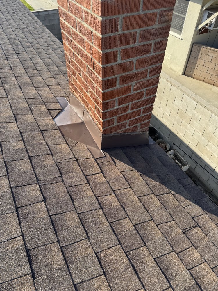 Slide of Thompson Roofing