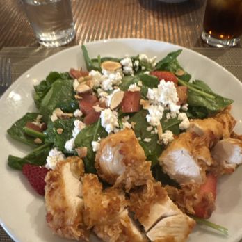 Rye Leawood - Fried Chicken Salad - New American Near Me - Leawood, Kansas