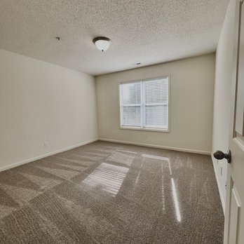 Catawba Apartments - Bedroom - Apartments Near Me - Belmont, North Carolina Catawba Apartments - Bedroom - Apartments Near Me - Belmont, North Carolina