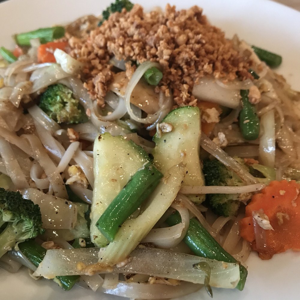 Bangkok 54 - Vegetable Pad Thai - Thai Near Me - Chapel Hill, North Carolina