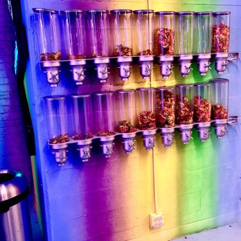 WNDR Museum - Candy Wall (Mike-N-Ike's Galore) - Art Museums Near Me - Chicago, Illinois