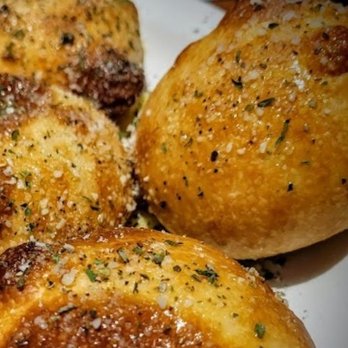 Napoli's Italian Restaurant - Yummy buttery garlic bread - Italian Near Me - Enid, Oklahoma Napoli's Italian Restaurant - Yummy buttery garlic bread - Italian Near Me - Enid, Oklahoma