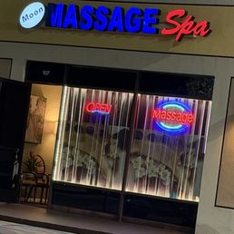 Exterior photo of Moon Massage Spa Glendale - Glendale, California Exterior photo of Moon Massage Spa Glendale - Glendale, California