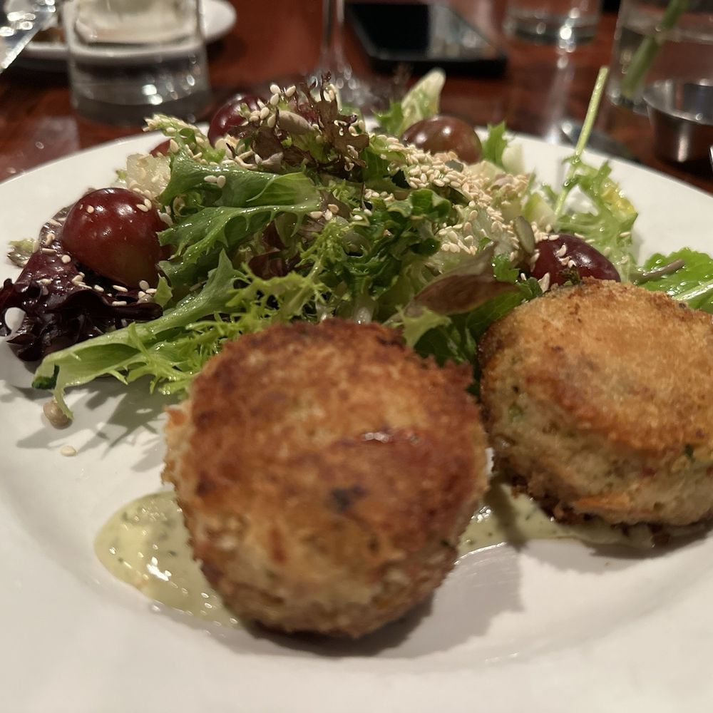 Heron Rock Bistro - Breakfast & Brunch Near Me - Victoria, British Columbia