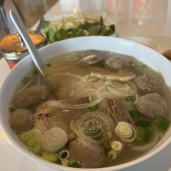 3 Pho Bowl 09 - Steak, meatball, and brisket phó - Vietnamese Near Me - Schertz, Texas