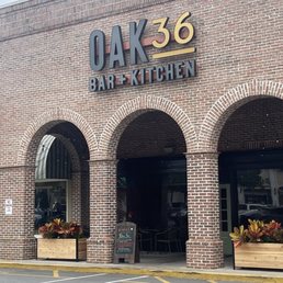 OAK 36 BAR & KITCHEN - Updated December 2025 - 321 Photos & 214 Reviews