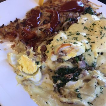 Rivers By Ed's Mudville - Irish Benedict (Corn beef hash, spinach, etc) - American Near Me - Pateros, Washington Rivers By Ed's Mudville - Irish Benedict (Corn beef hash, spinach, etc) - American Near Me - Pateros, Washington