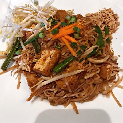 Golden Buddha Thai Takeout Delivery 216 Photos 195 Reviews Thai 985 Main St Fishkill Ny Restaurant Reviews Phone Number Yelp
